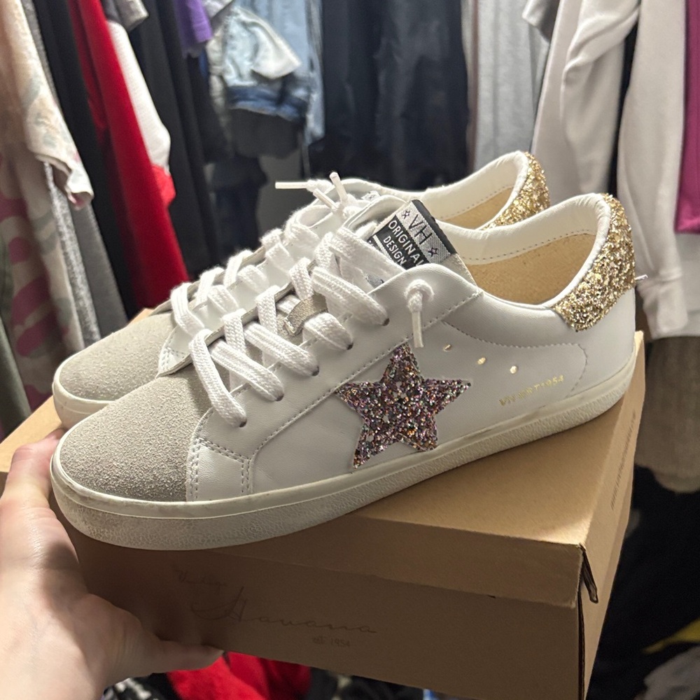 Vintage Havana White Sneakers with Gold and Pink Accents